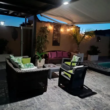 Holiday home Con Piscina Privada Y Jardin Familias Y Parejas *